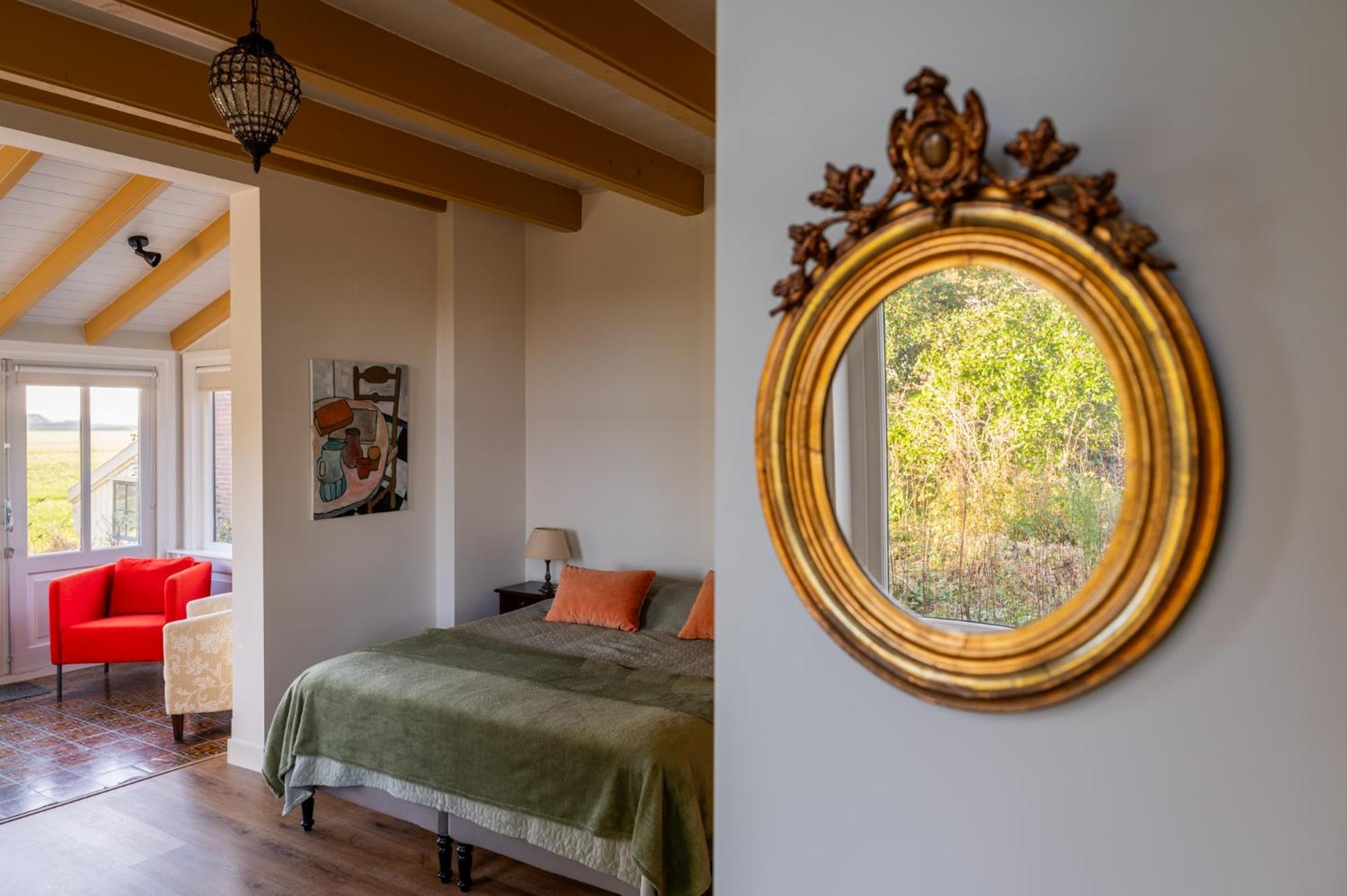 Kleinhoef - Charmante, Luxe Kamers In Een Boerderij Uit 1875 Nigtevecht Экстерьер фото
